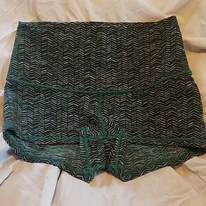 Lululemon Roll Down shorts